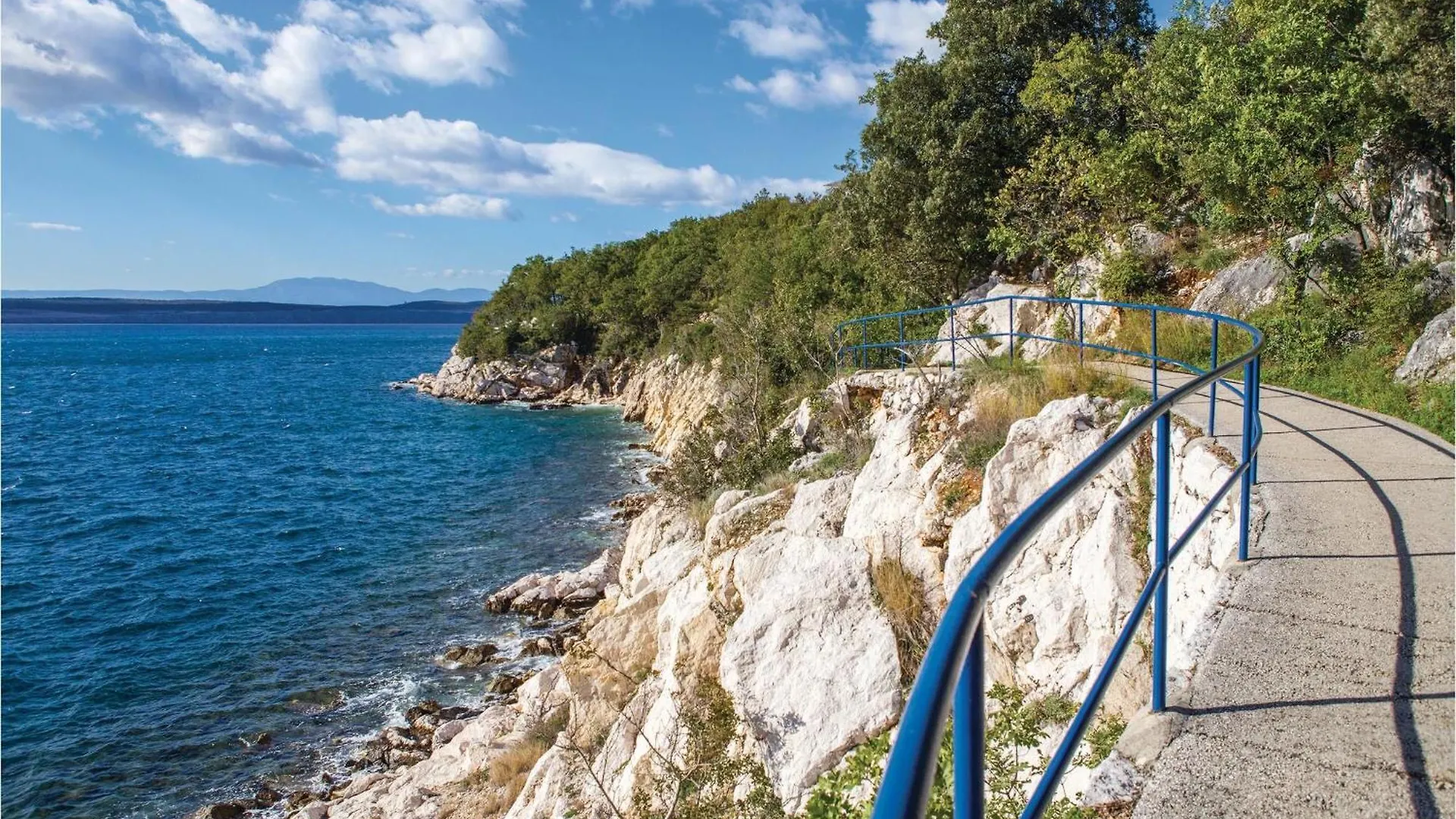 Beautiful Apartment In Dramalj With Wifi Κροατία